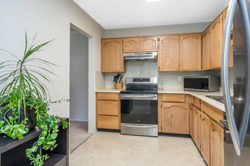 316 31850 UNION AVENUE - photo 4 of 24