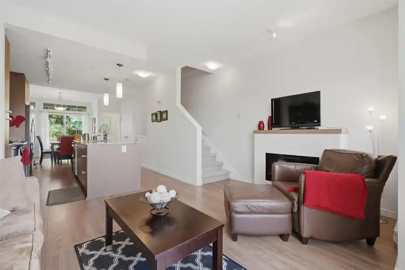 5906 BEACHGATE LANE - photo 4 of 31