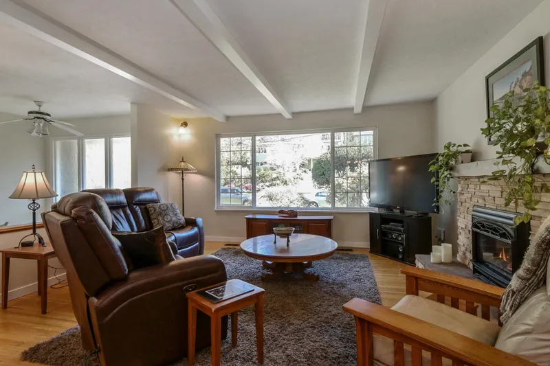 1857 126 STREET - photo 3 of 25