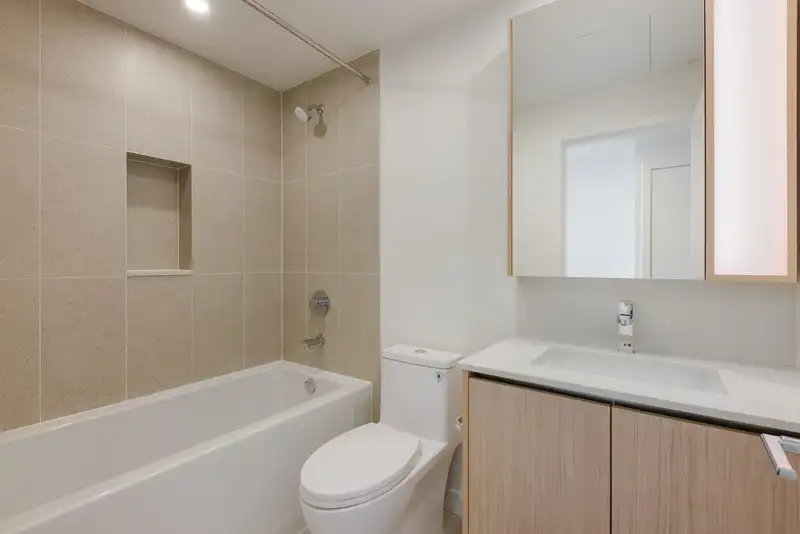 2702 13573 98A AVENUE - photo 2 of 5