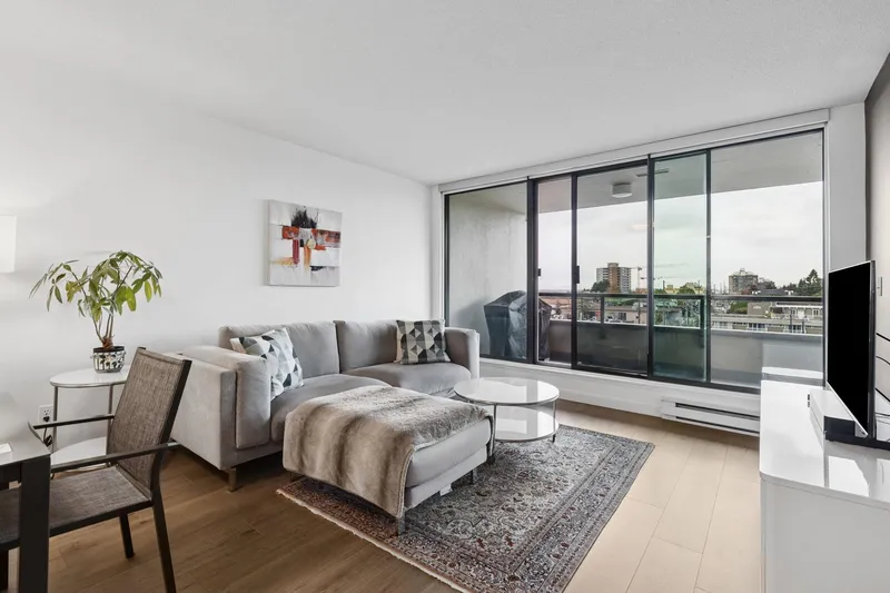 503 4160 ALBERT STREET - photo 3 of 19