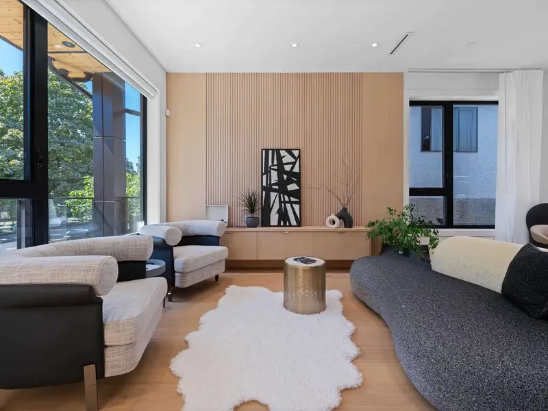 2111 E 46TH AVENUE - photo 4 of 25