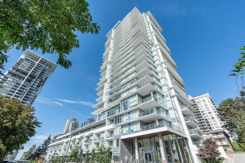 1004 555 SYDNEY AVENUE - photo 1 of 12