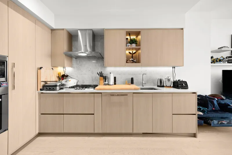 4406 4720 LOUGHEED HIGHWAY - photo 4 of 25