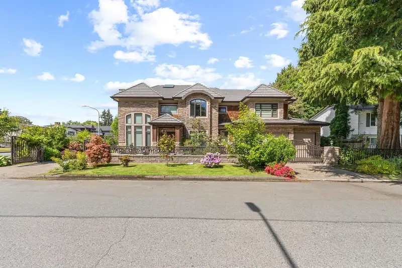 10931 ROSEBROOK ROAD - photo 3 of 40
