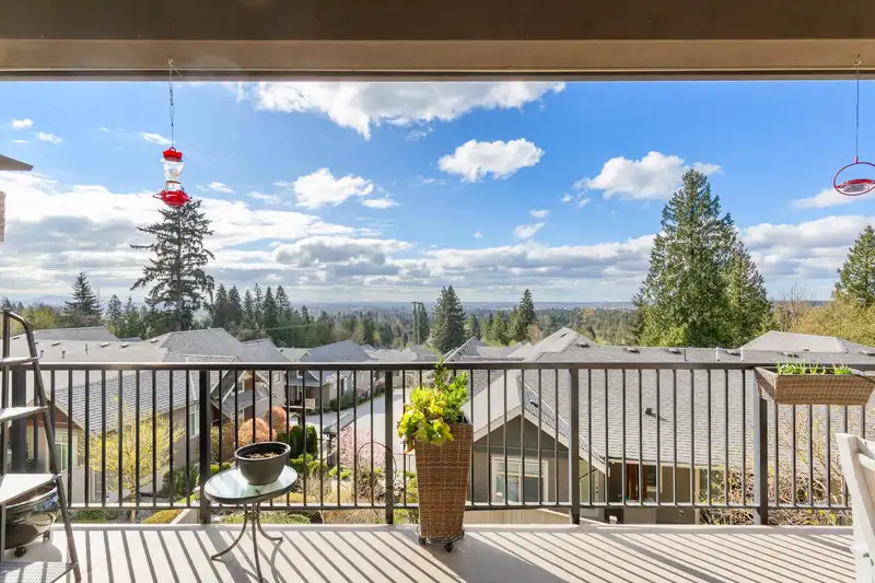 125 3458 BURKE VILLAGE PROMENADE - photo 3 of 40