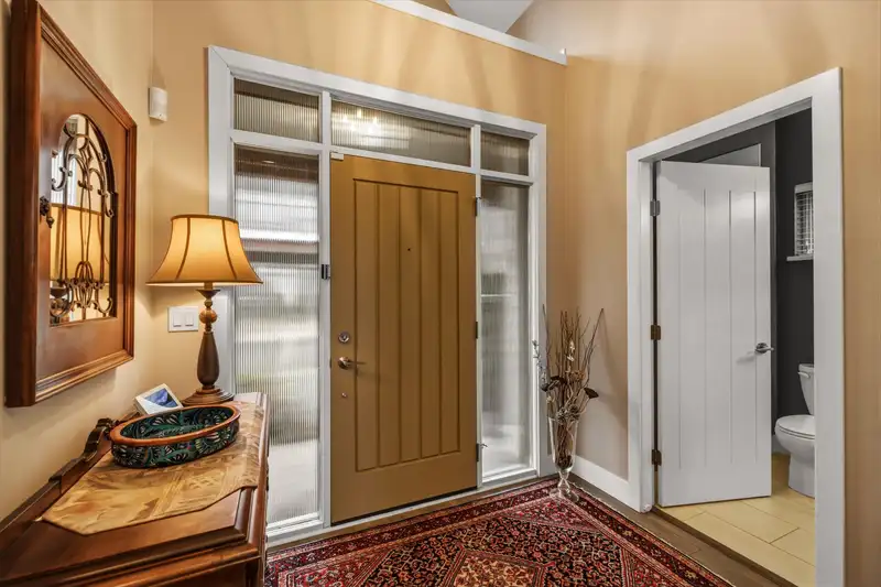 125 3458 BURKE VILLAGE PROMENADE - photo 4 of 40