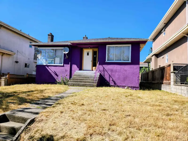 429 E 50TH AVENUE - photo 1 of 1