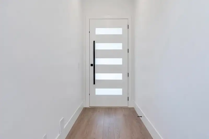 11733 85A AVENUE - photo 2 of 40
