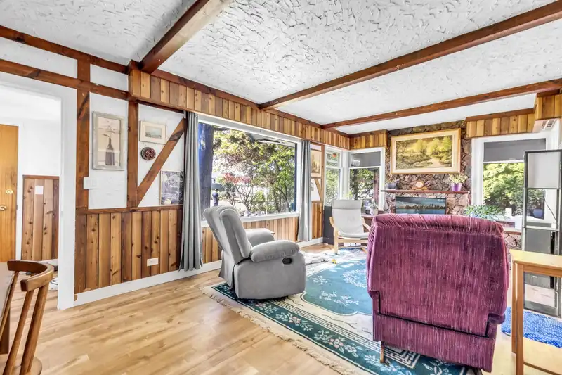 46133 THIRD AVENUE - photo 4 of 19