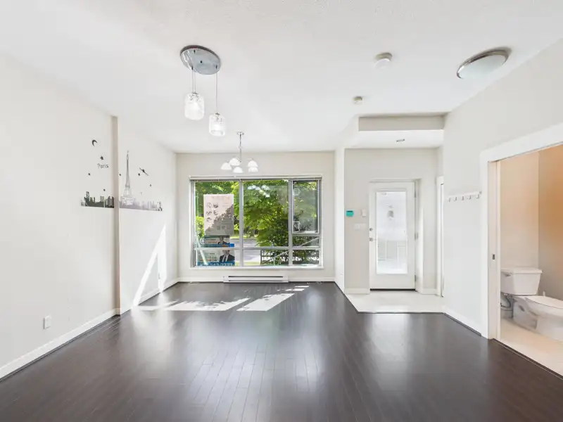 3 6733 BUSWELL STREET - photo 2 of 13