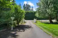 6582 SATCHELL STREET - thumbnail 3