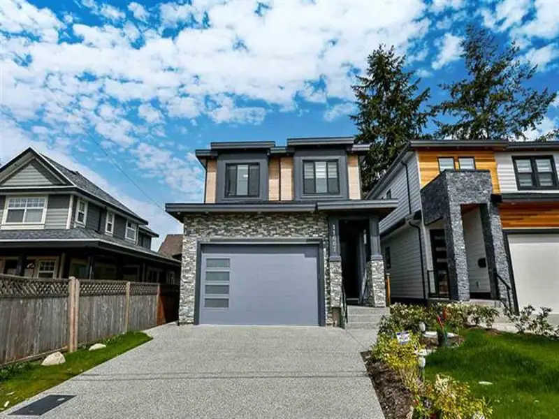 11667 N 74 AVENUE - photo 1 of 20