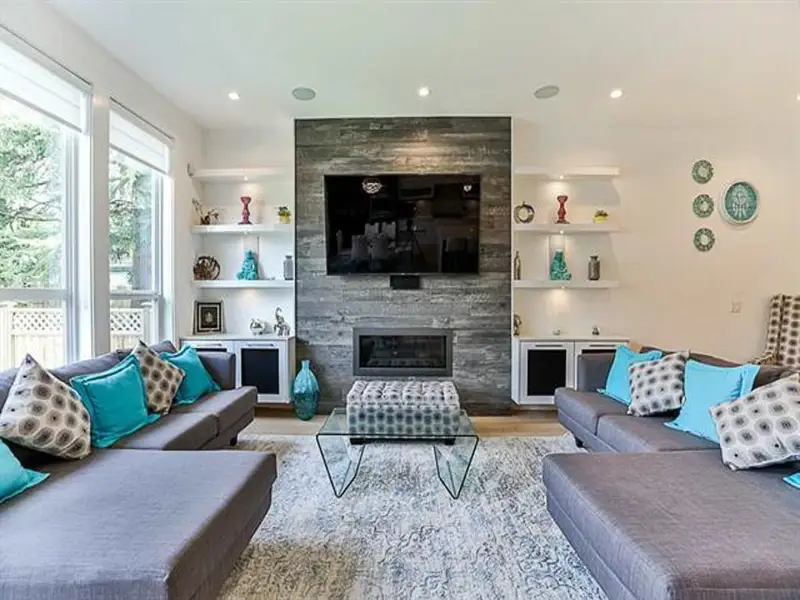 11667 N 74 AVENUE - photo 4 of 20