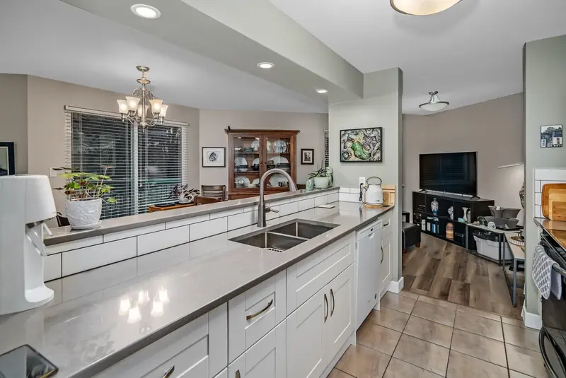 105 1755 SALTON ROAD - photo 3 of 25