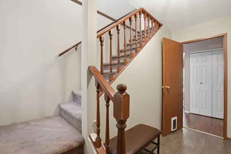 14287 73A AVENUE - photo 3 of 40