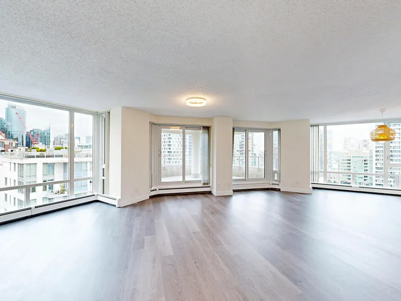 2004 1020 HARWOOD STREET - photo 4 of 25