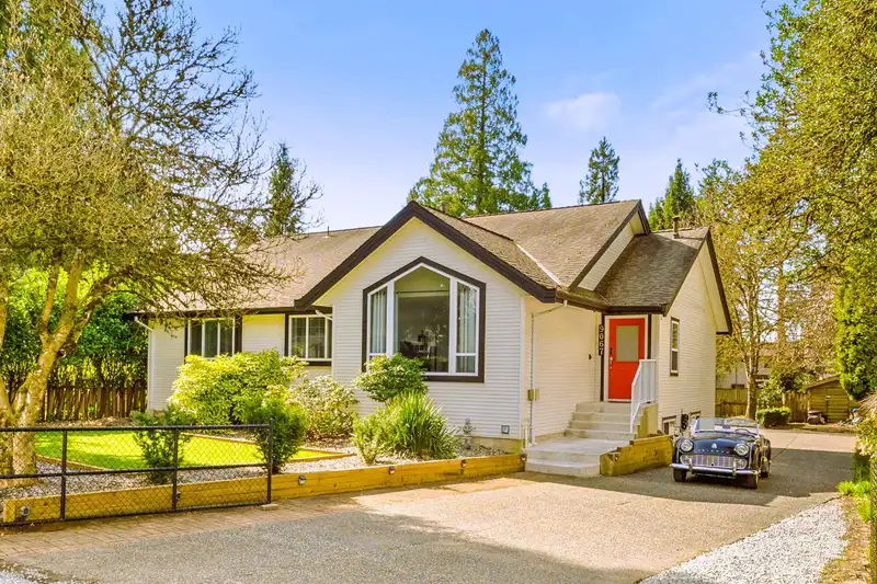 9067 TRATTLE STREET - photo 1 of 38