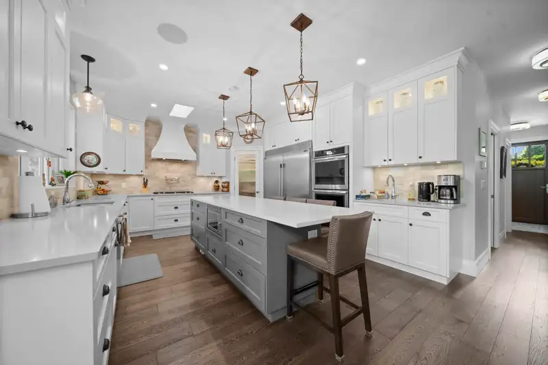 9868 181 STREET - photo 3 of 39