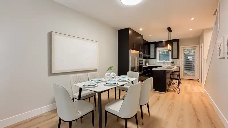 1461 TILNEY MEWS - photo 2 of 36