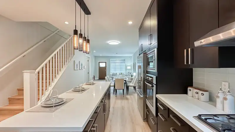 1461 TILNEY MEWS - photo 4 of 36