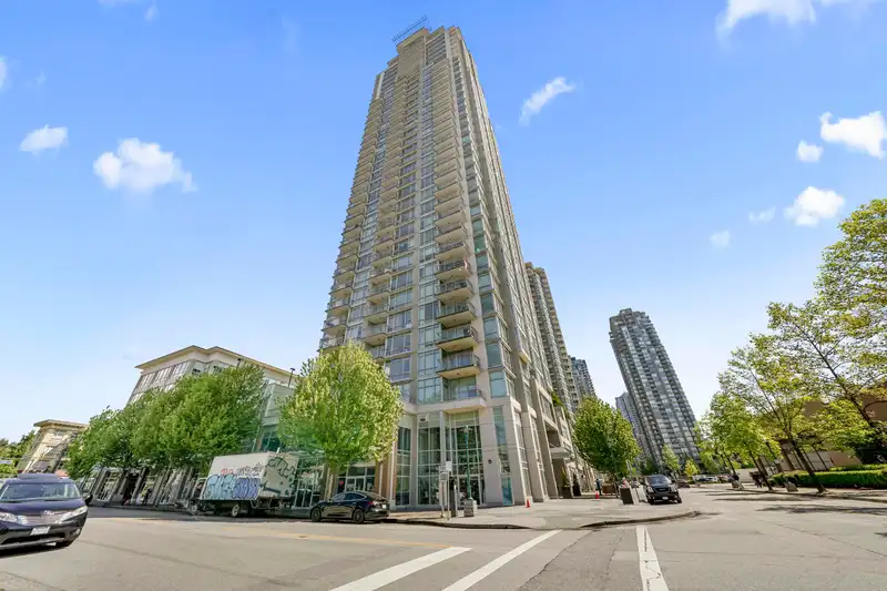 3303 2955 ATLANTIC AVENUE - photo 1 of 32