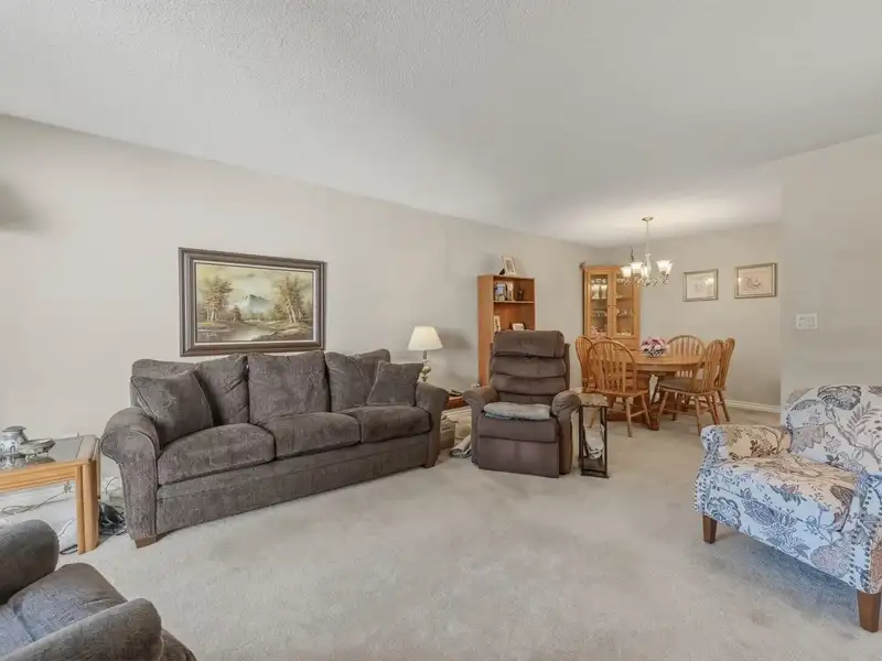 206 721 HAMILTON STREET - photo 3 of 21