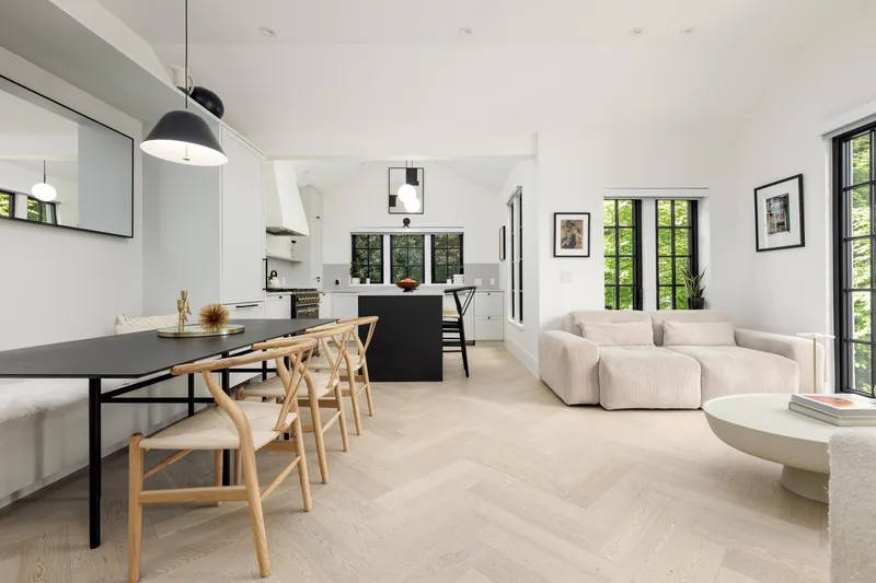 2502 W 33RD AVENUE - photo 2 of 19