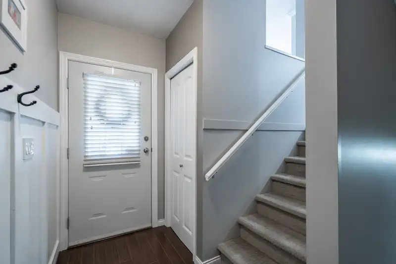 9 7518 138 STREET - photo 2 of 34