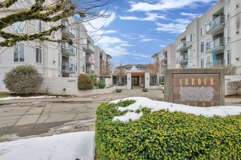 306 32075 GEORGE FERGUSON WAY - photo 2 of 25
