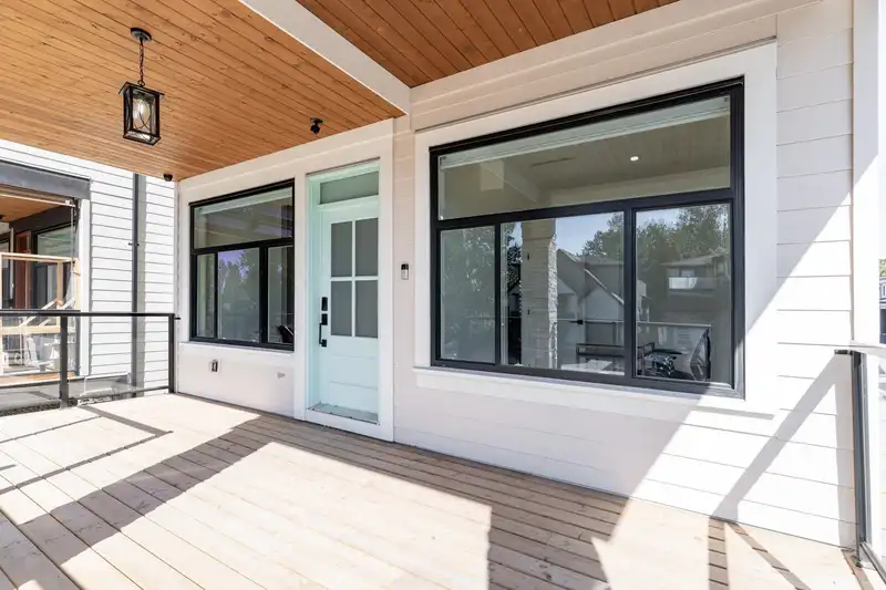 215 MABEL STREET - photo 4 of 40