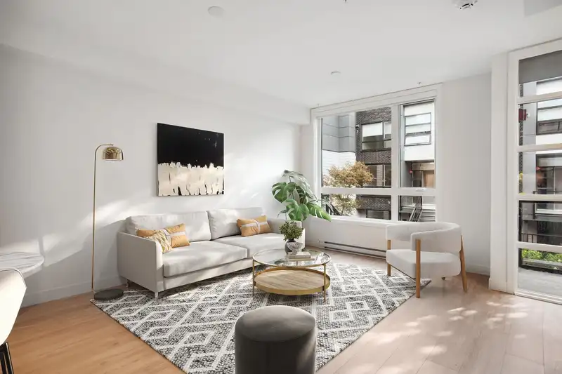 515 6085 IRMIN STREET - photo 2 of 19
