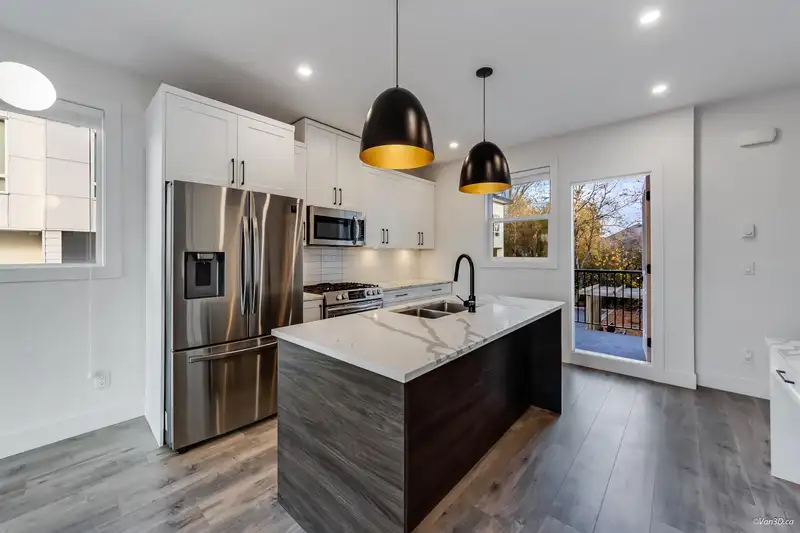 18 27640 LANTERN AVENUE - photo 2 of 31