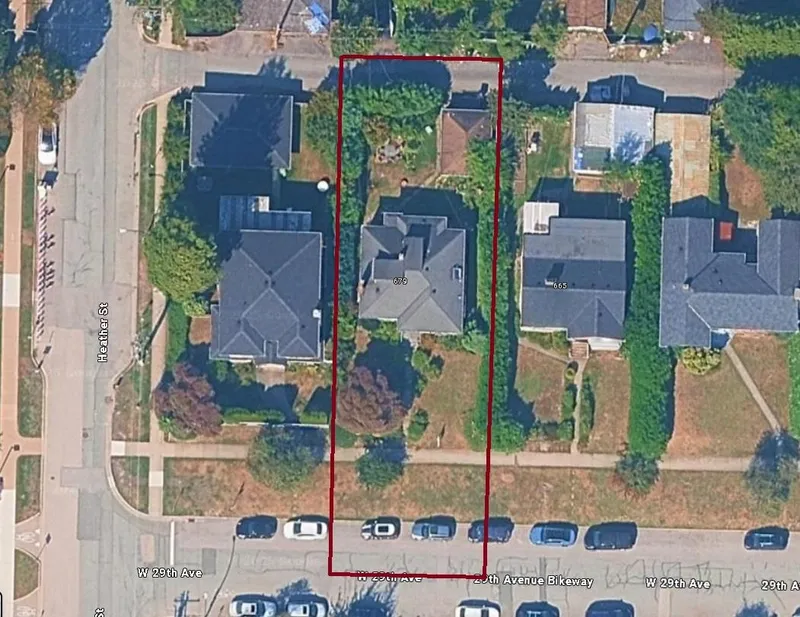 679 W 29TH AVENUE - photo 1 of 1