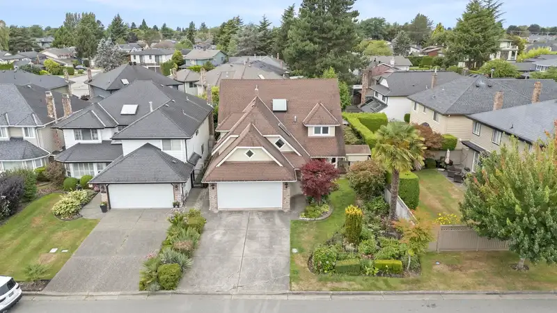 10131 HOLLYWELL DRIVE - photo 1 of 40