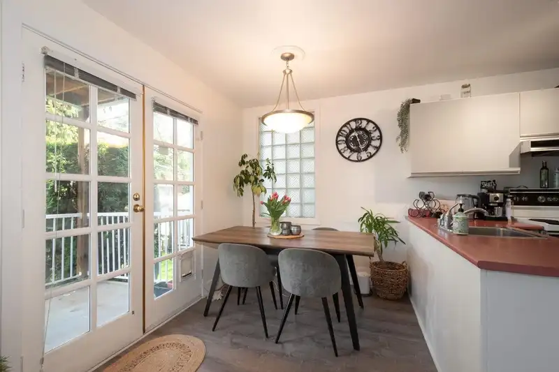 2245 W 15TH AVENUE - photo 4 of 28