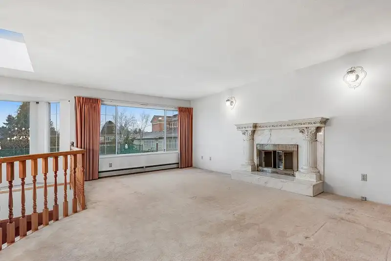 68 W 27TH AVENUE - photo 3 of 25
