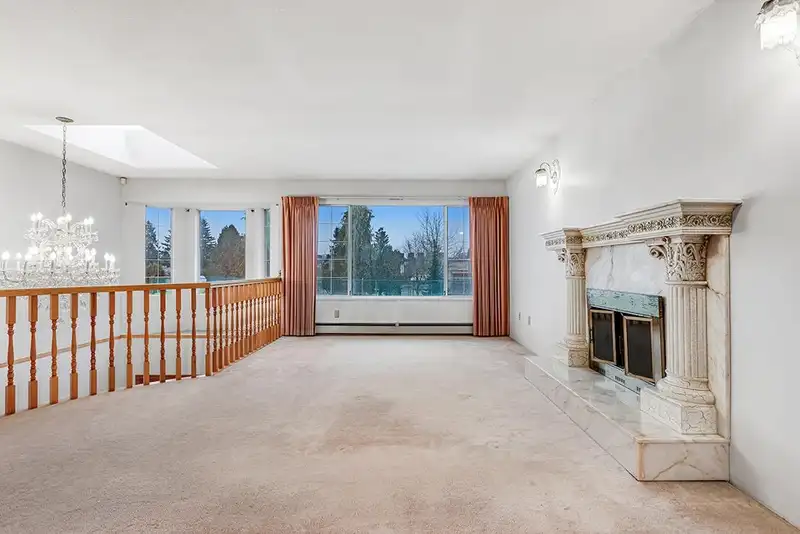 68 W 27TH AVENUE - photo 4 of 25