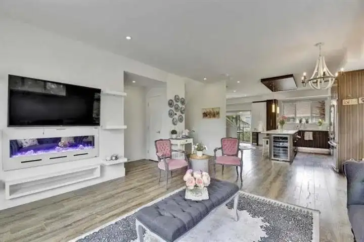 17 15177 60 AVENUE - photo 3 of 29