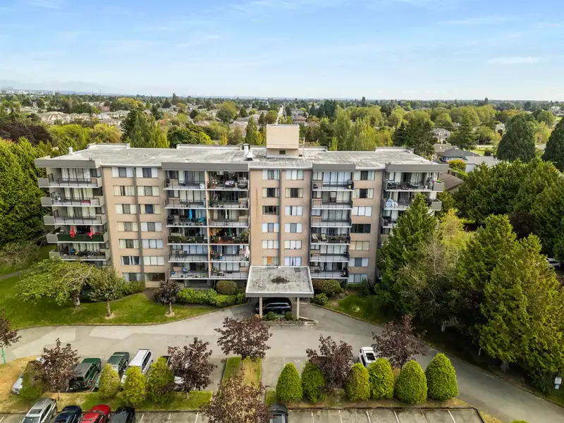 106 9320 PARKSVILLE DRIVE - photo 1 of 36