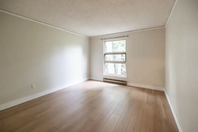 308 15268 100 AVENUE - photo 3 of 25