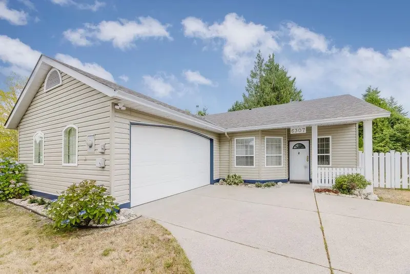 6307 HOMESTEAD AVENUE - photo 2 of 25