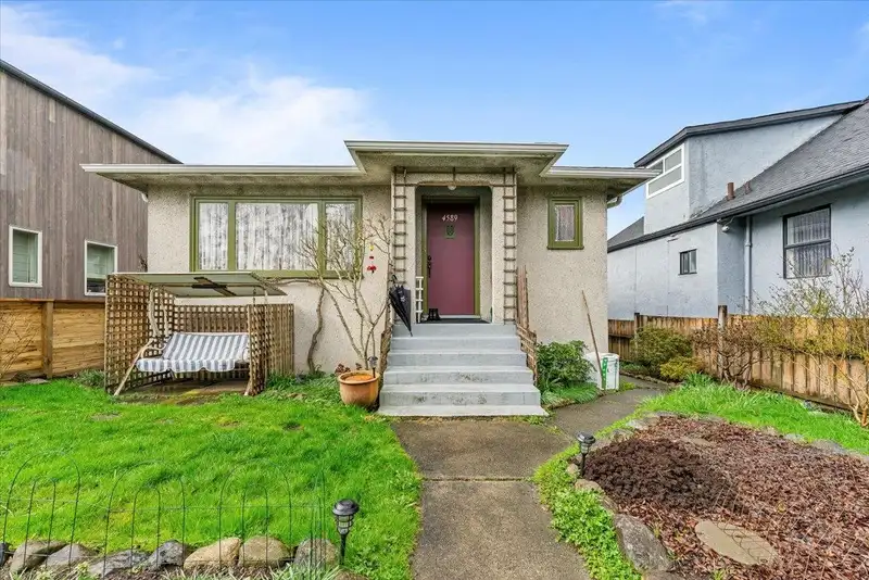 4589 HARRIET STREET - photo 1 of 7