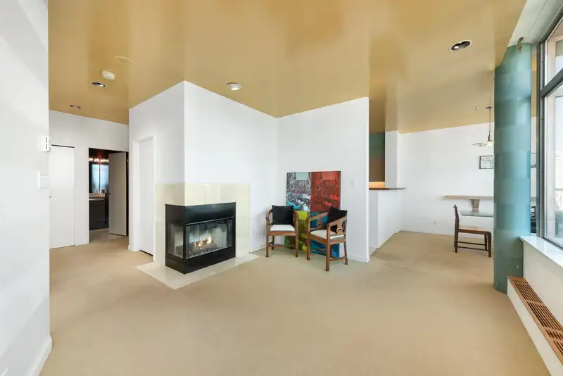 1801 1277 NELSON STREET - photo 2 of 39