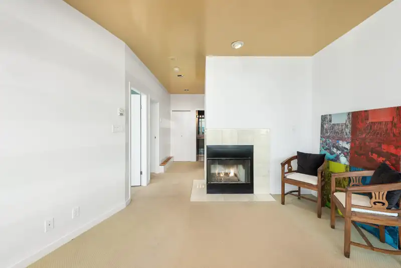 1801 1277 NELSON STREET - photo 3 of 39