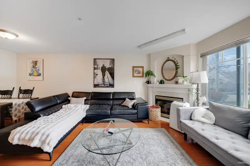 202 2505 E BROADWAY AVENUE - photo 1 of 20