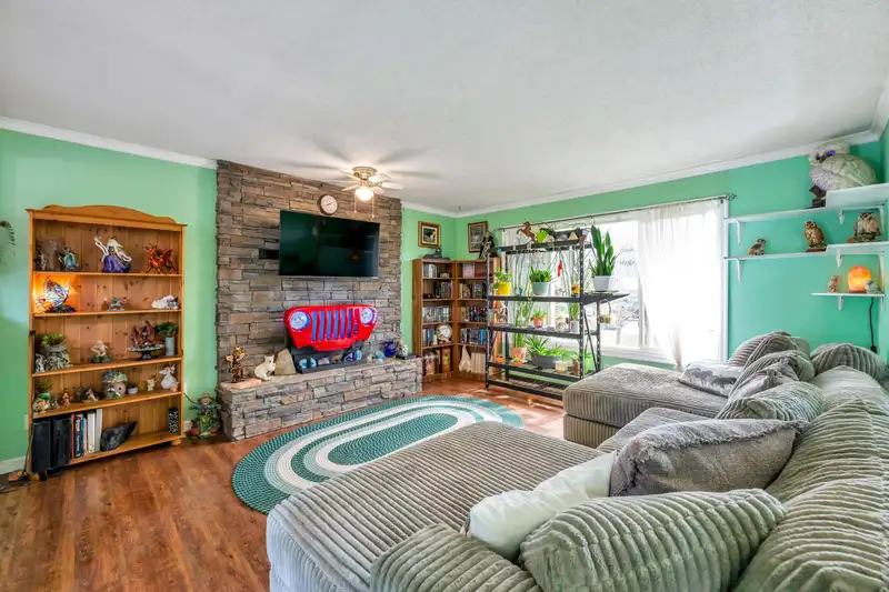 26679 30A AVENUE - photo 4 of 40