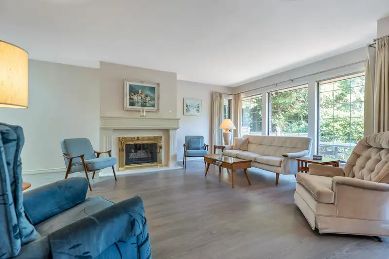 1 1660 148 STREET - photo 2 of 38