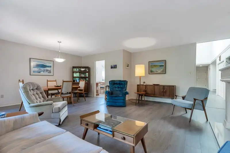 1 1660 148 STREET - photo 4 of 38