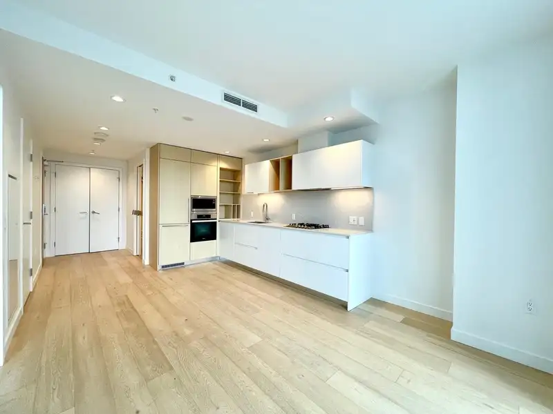 1901 6000 MCKAY AVENUE - photo 3 of 10